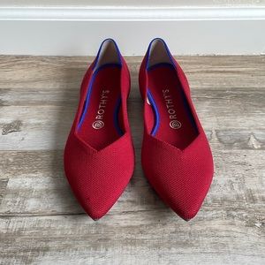 Brand new, NEVER WORN, chili red Rothy’s